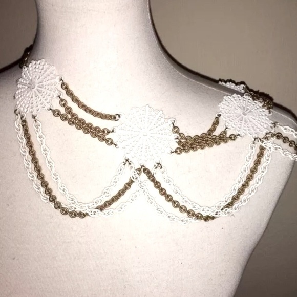 Chain Snowflake Choker Necklace and a Belt, Many Styles in one mont cond S-M - Picture 6 of 9